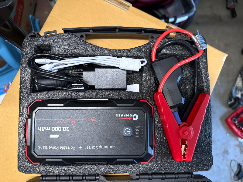 Jump starter compass – photo 2 of 2